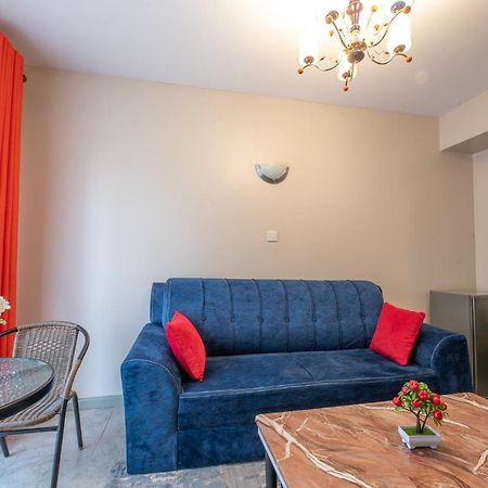 The Bliss - Lovely 1 Bedroom Apartment Located Near Trm Mall Nairobi Bagian luar foto