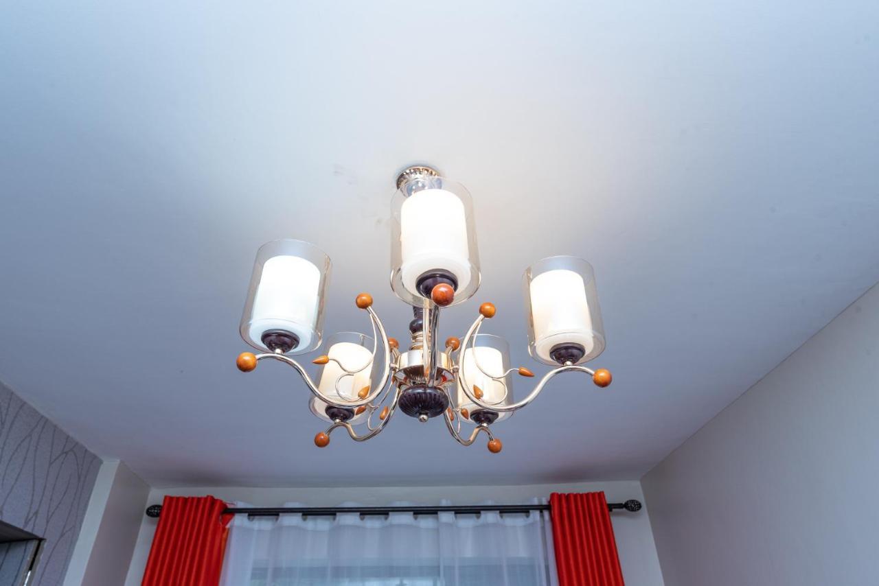 The Bliss - Lovely 1 Bedroom Apartment Located Near Trm Mall Nairobi Bagian luar foto